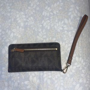 Michael Kors wallet/wristlet